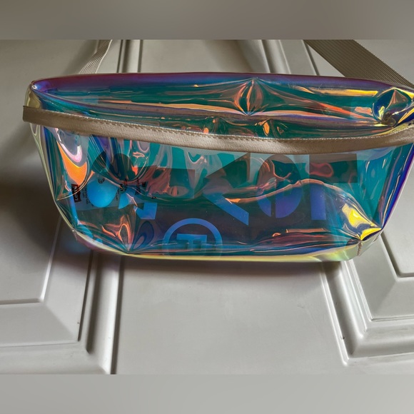 LEVI'S | Hologram Belt Bag - Picture 4 of 7